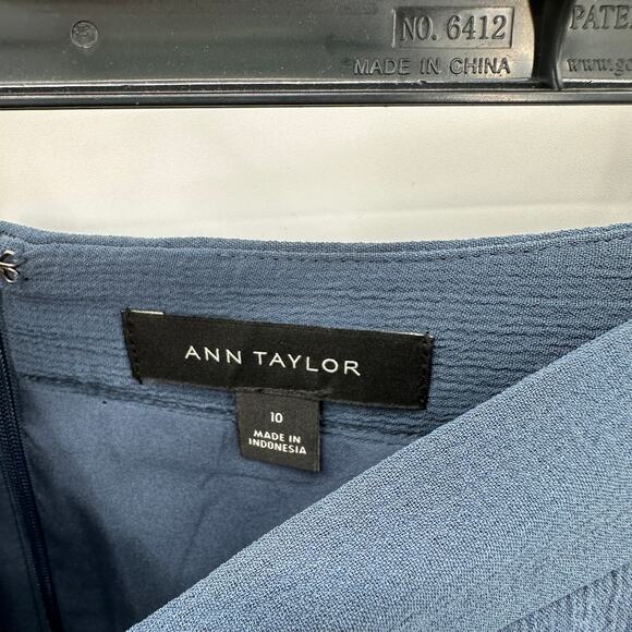 ANN TAYLOR Blue Swing Skirt with Lace Hem // 10 - Picture 4 of 11